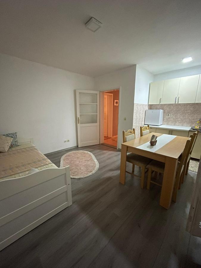 Apartman City Tuzla Exterior foto